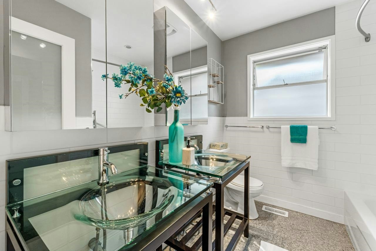5670 Kullahun Drive, Vancouver, BC, V6N 2E5 - 12