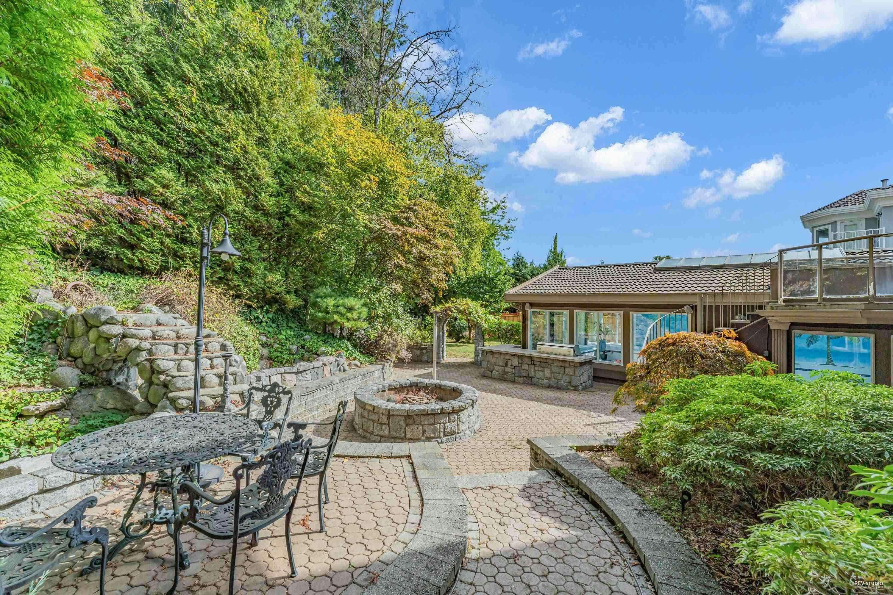1729 Hampton Dr, Coquitlam, BC, V3E 3C9 - 5
