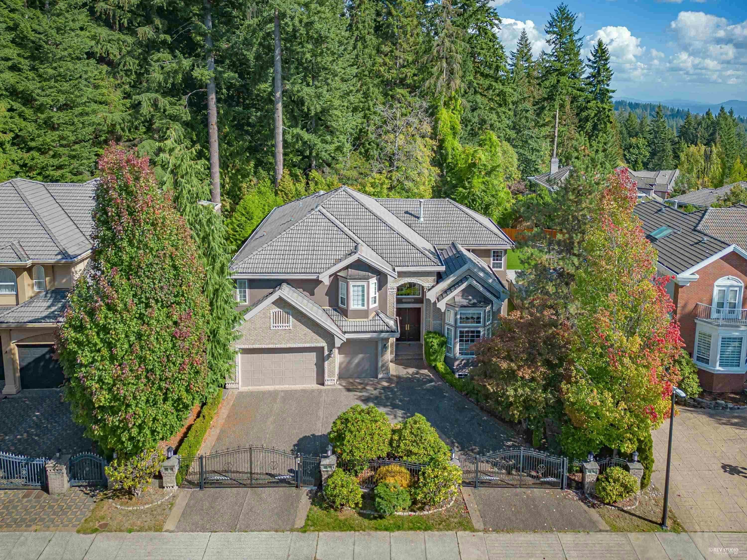 1729 Hampton Dr, Coquitlam, BC, V3E 3C9 - 3