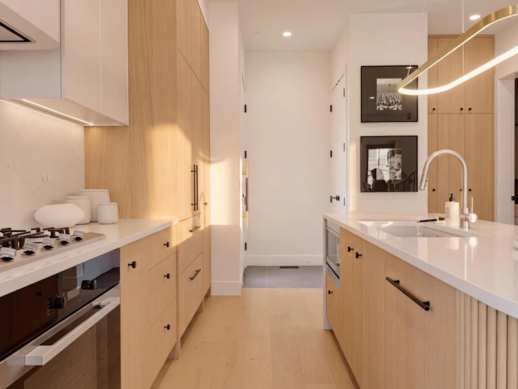 1-3185 Vine Street, Vancouver, BC, V6K 3B5 - 6