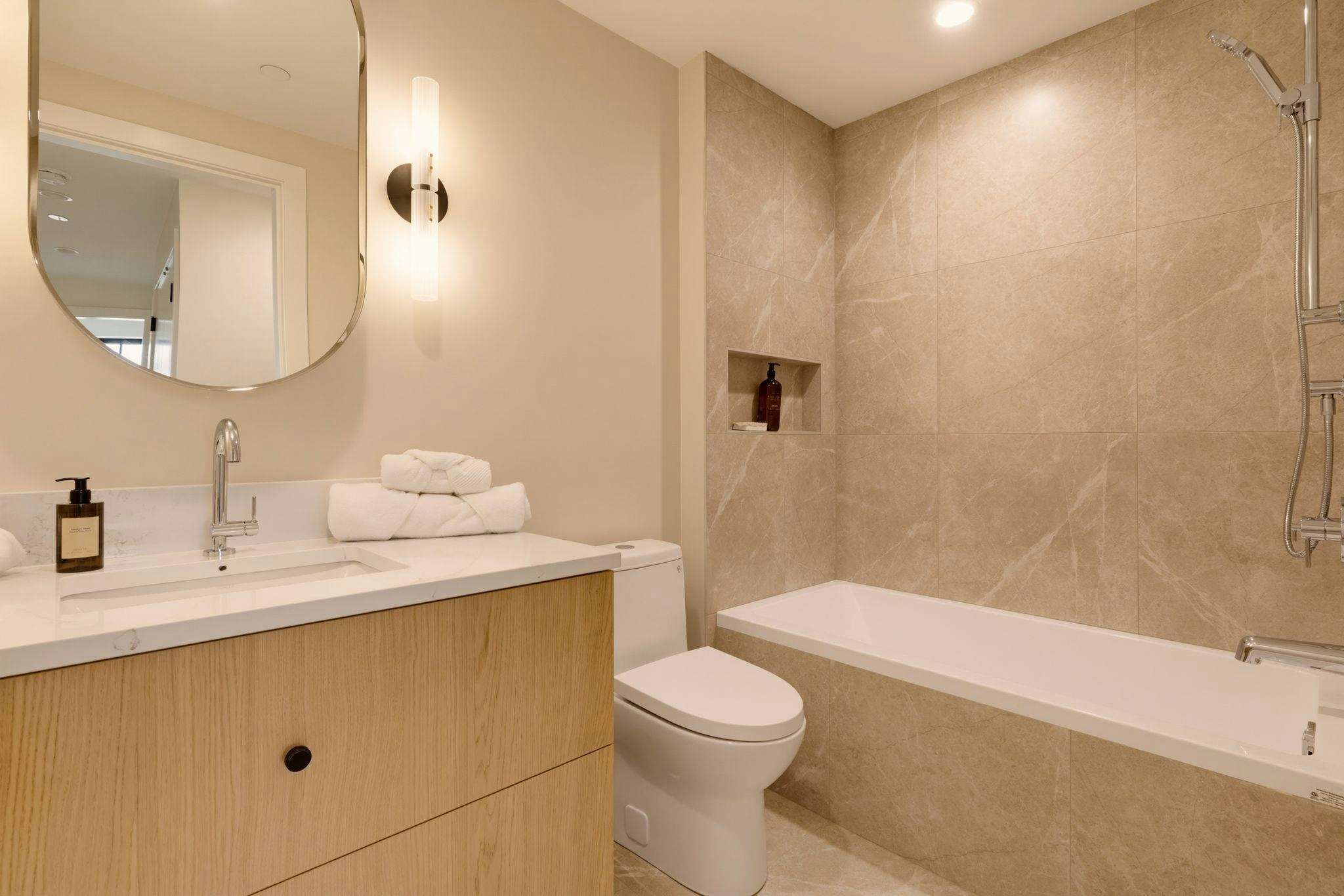 1-3185 Vine Street, Vancouver, BC, V6K 3B5 - 17
