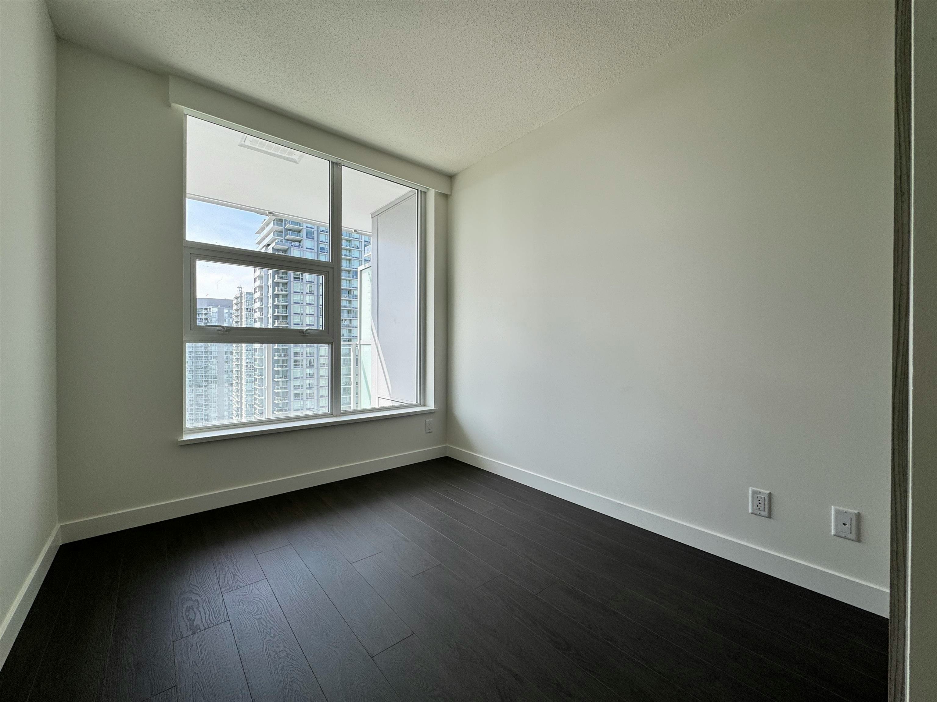 2708-13768 100 Avenue, Surrey, BC, V3T 0V2 - 13