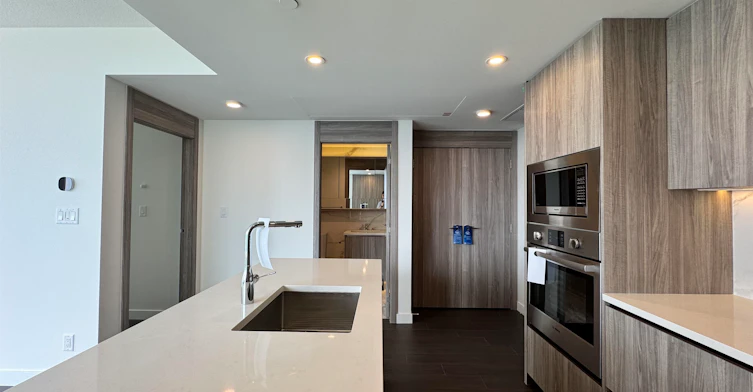 2708-13768 100 Avenue, Surrey, BC, V3T 0V2 - 4