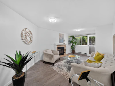 1-7600 Francis Road - 3