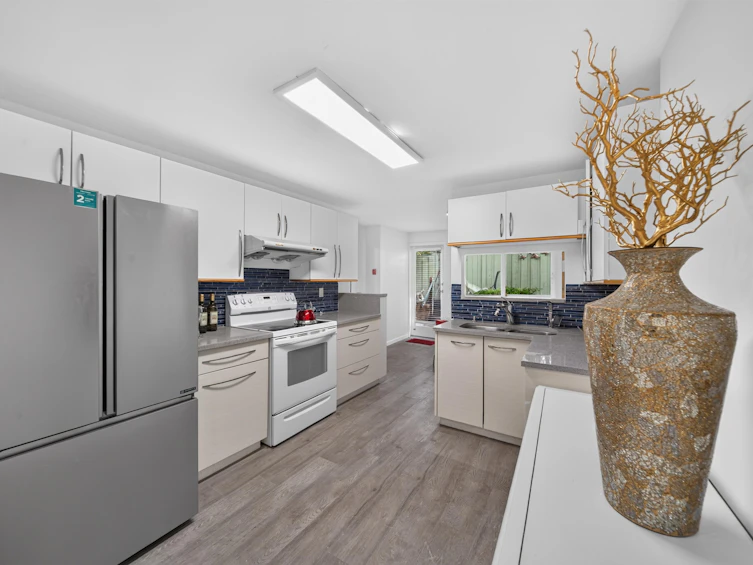 1-7600 Francis Road, Richmond, BC, V6Y 1A2 - 7