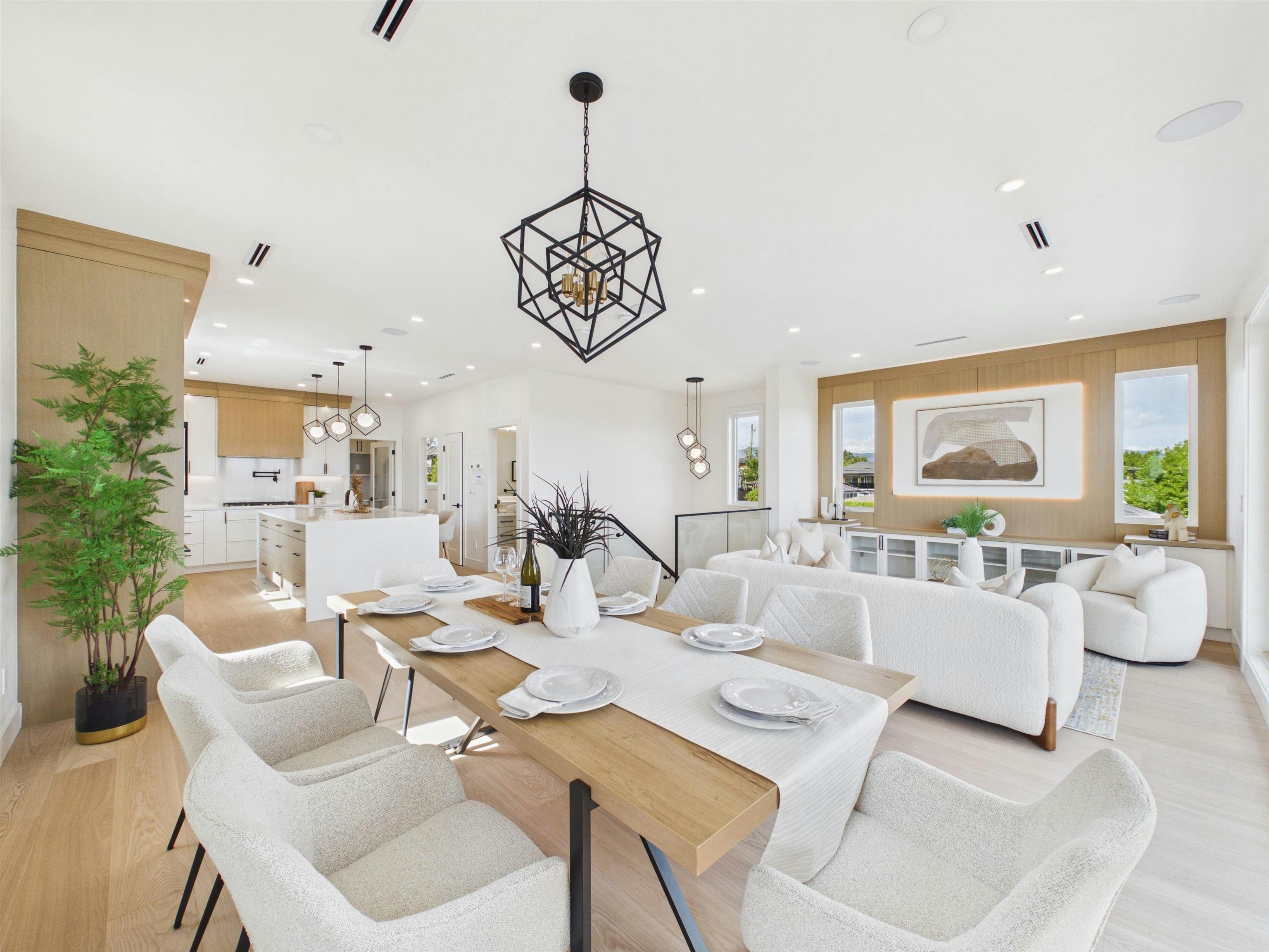 217 E Eighth Avenue - 4