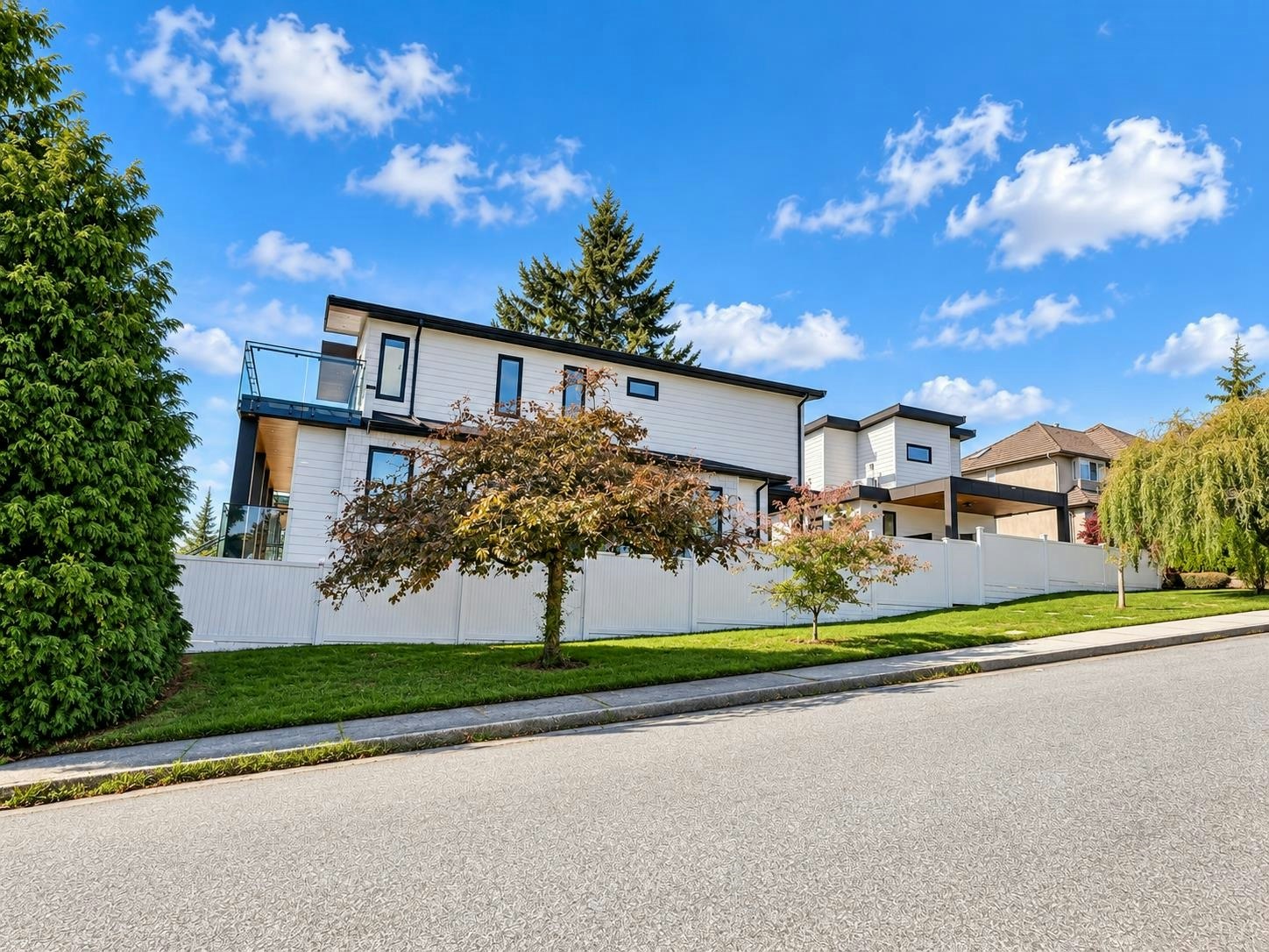 217 E Eighth Avenue, New Westminster, BC, V3L 4K1 - 36