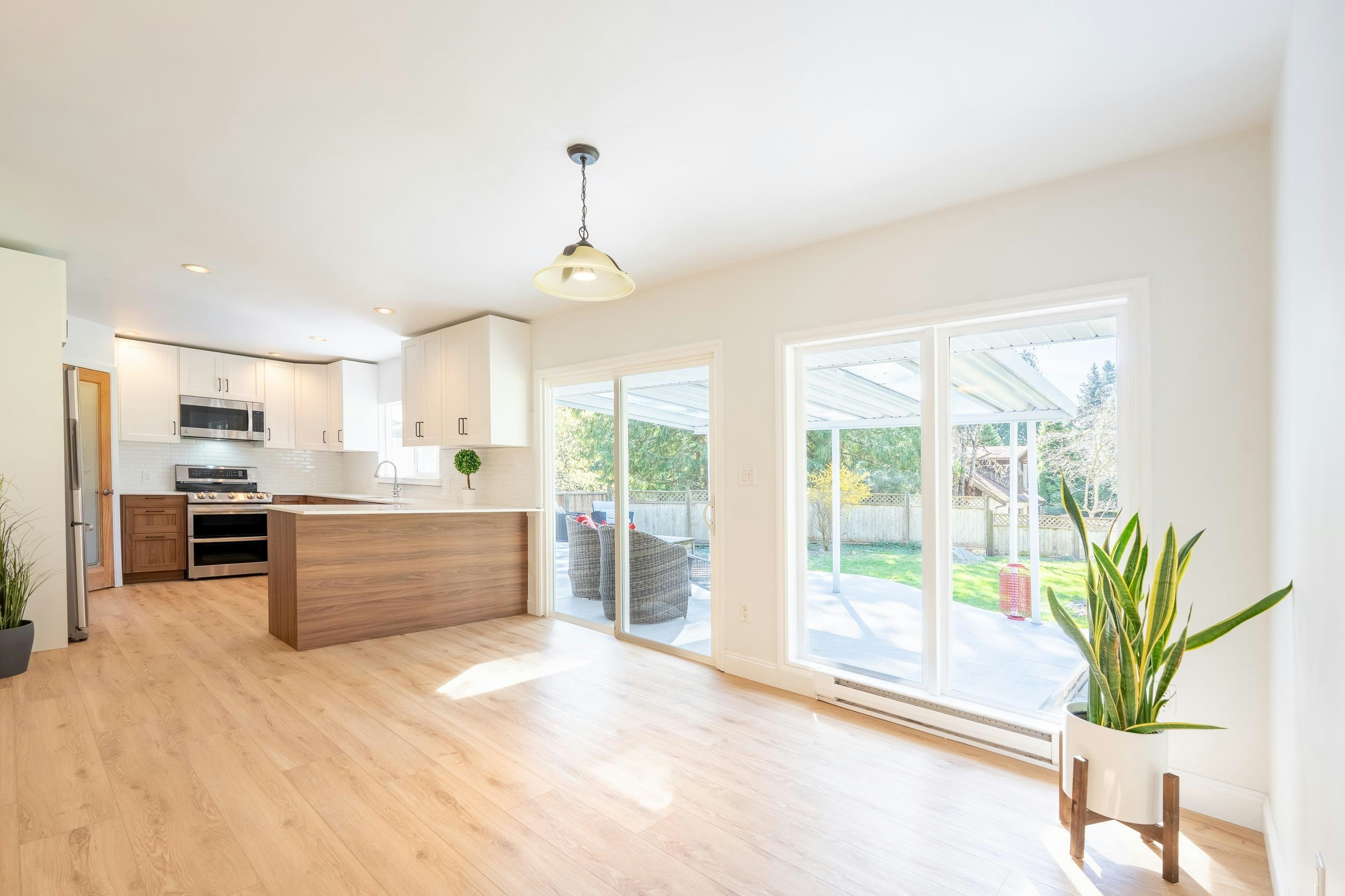 1565 B Jack Road, Roberts Creek, BC, V7Z 0A1 - 11