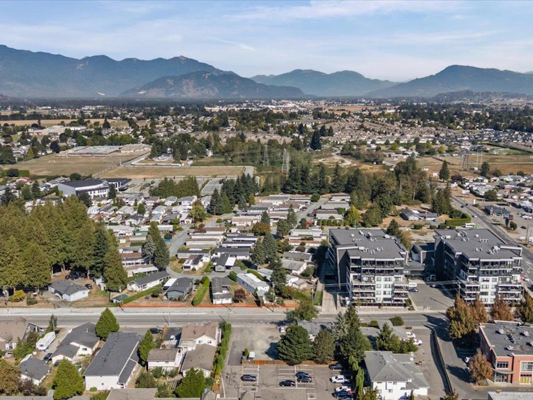 45708 Watson Road, Chilliwack, BC, V2R 4E2 - 8