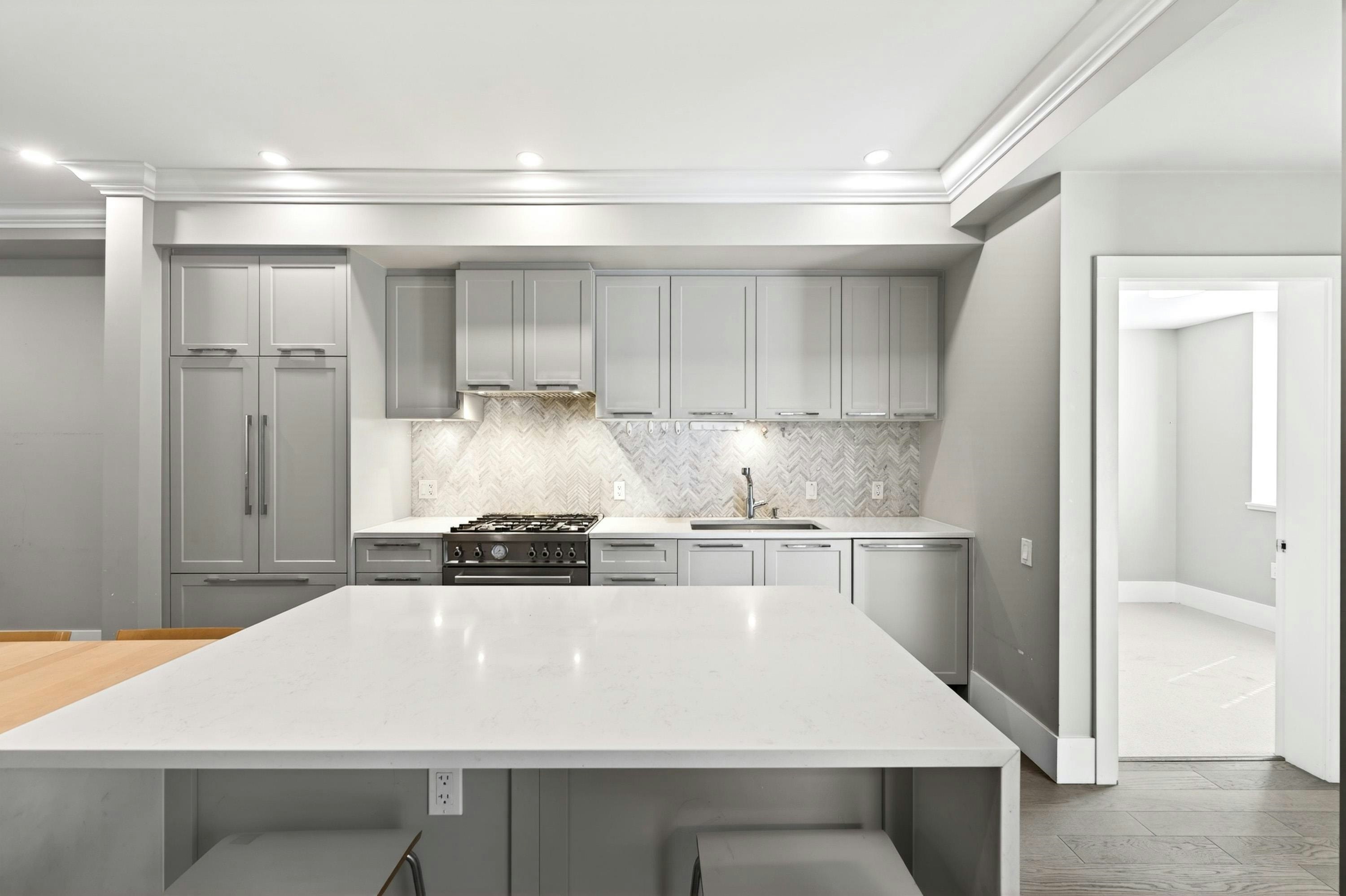 7523 Yukon Street, Vancouver, BC, V5X 2Y4 - 4
