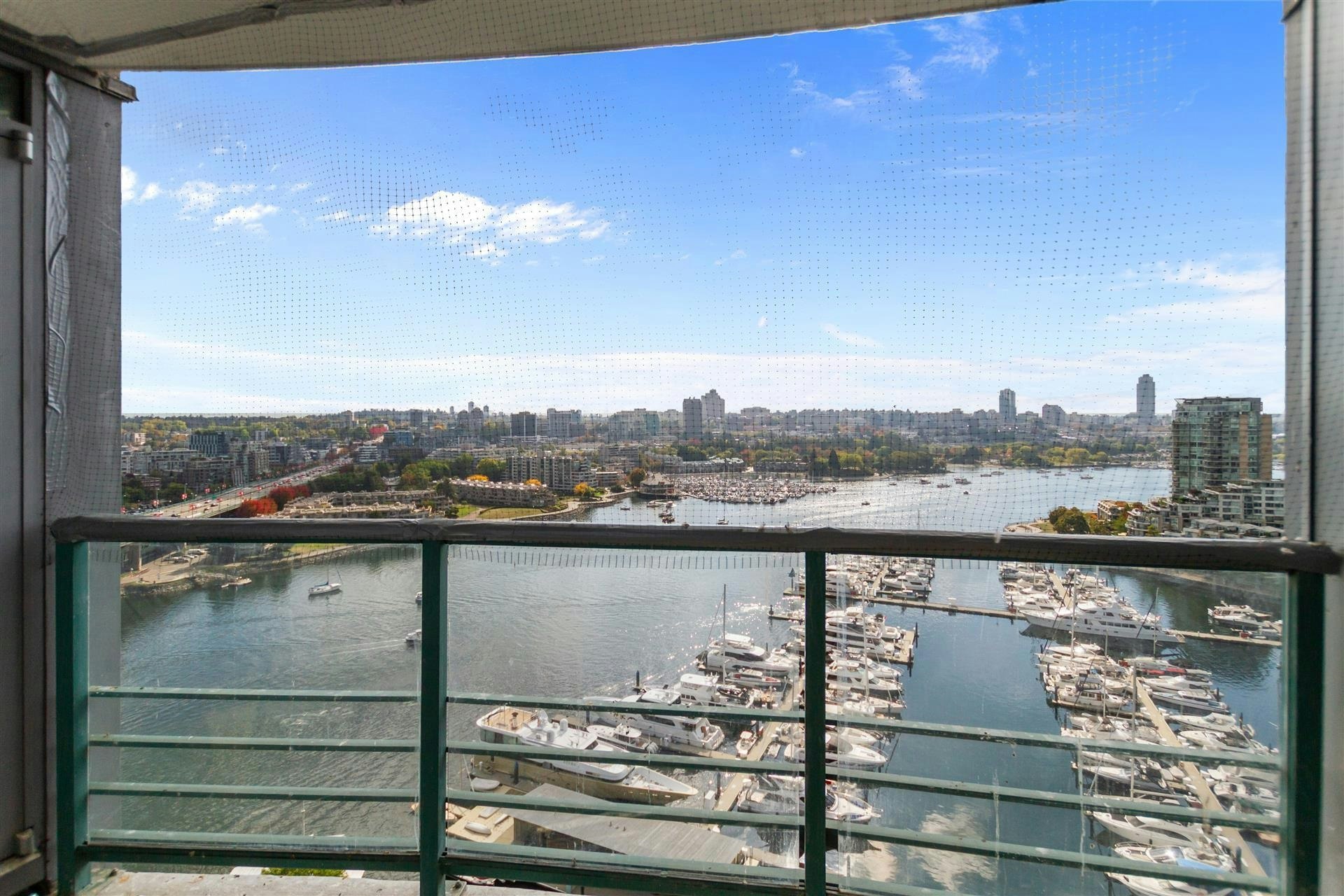 2306-1033 Marinaside Crescent, Vancouver, BC, V6Z 3A3