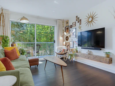 206-2750 Fuller Street - 4