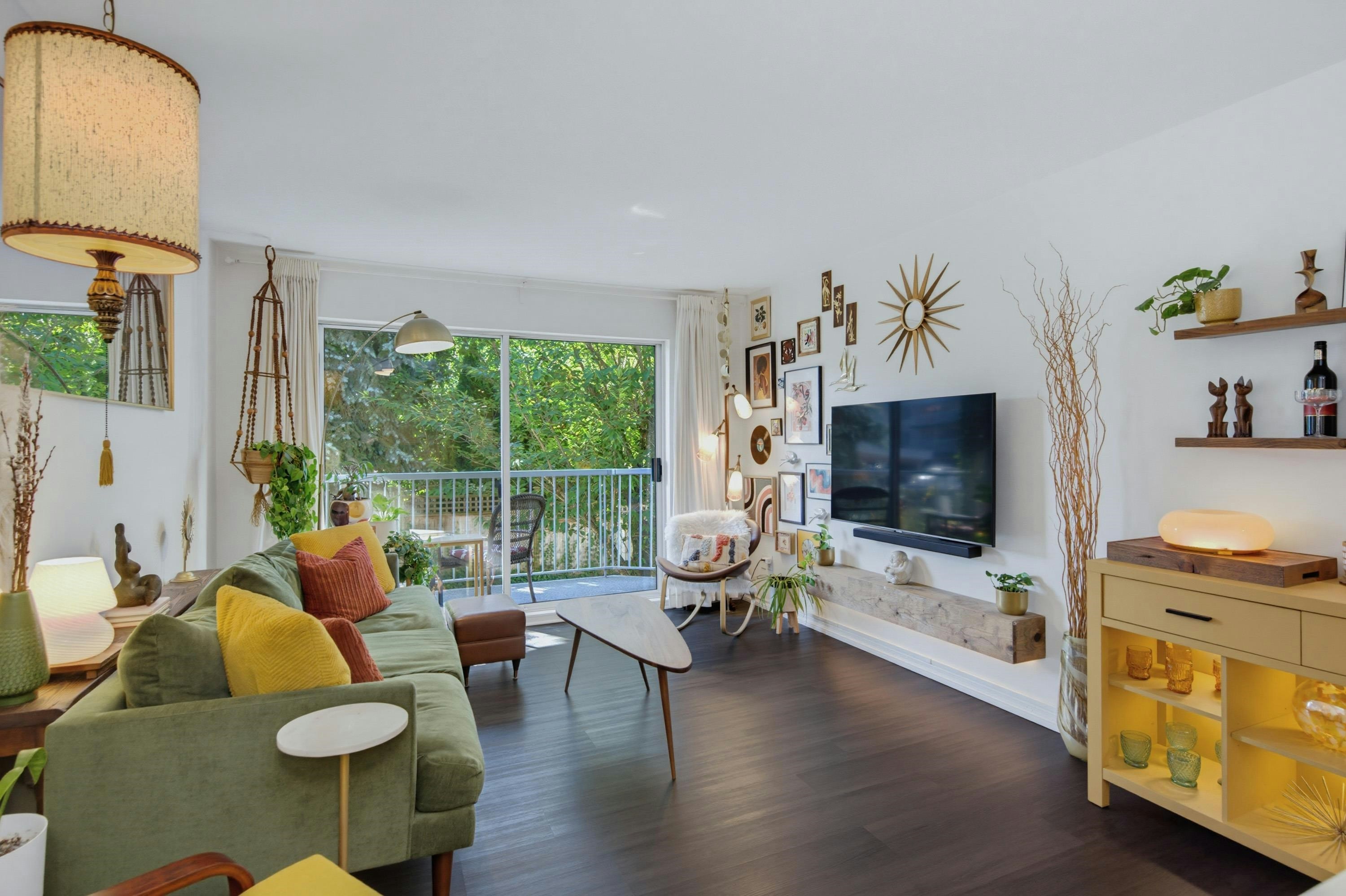 206-2750 Fuller Street - 3