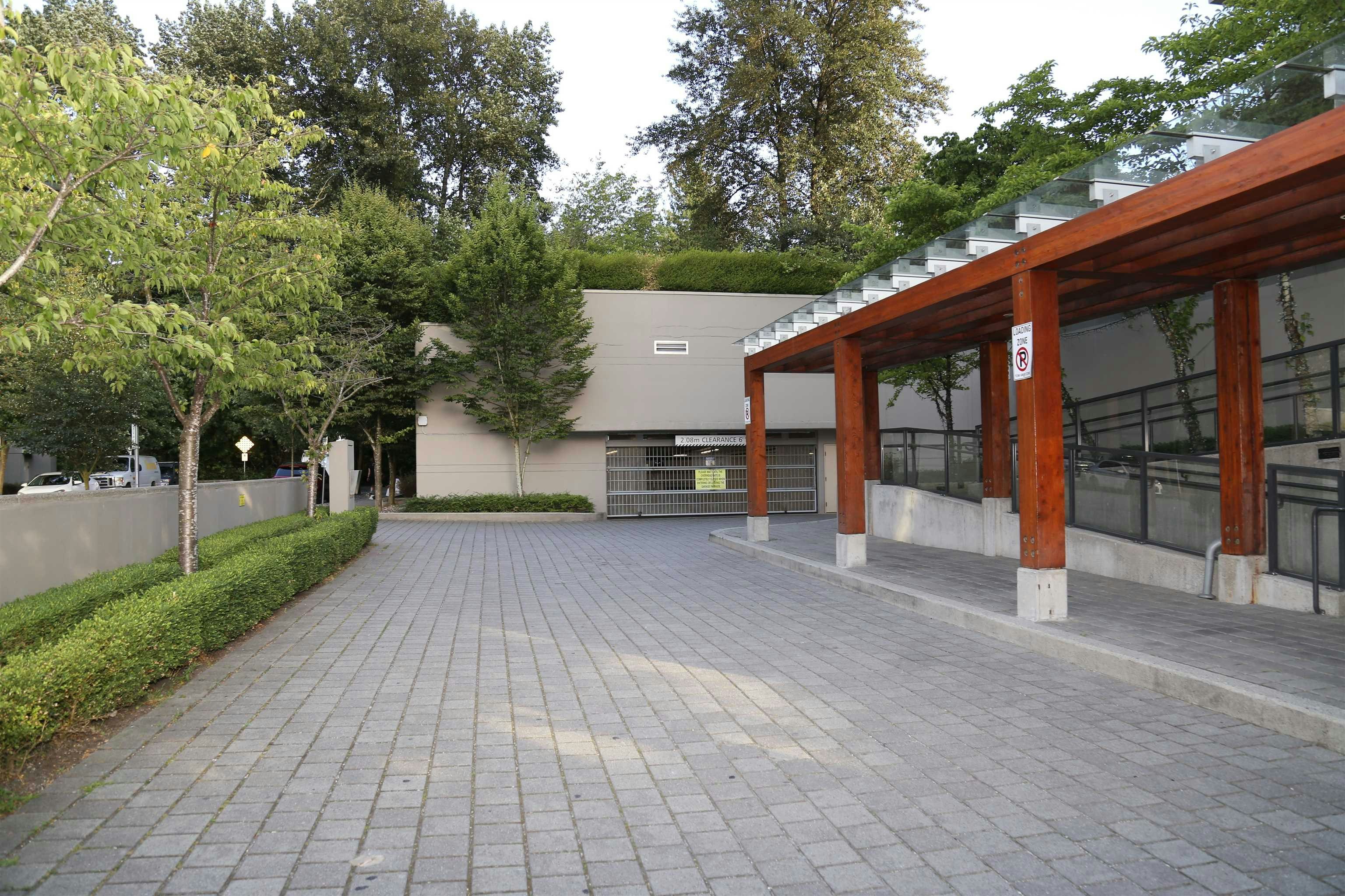 305-8110 120a Street, Surrey, BC, V3W 3P3