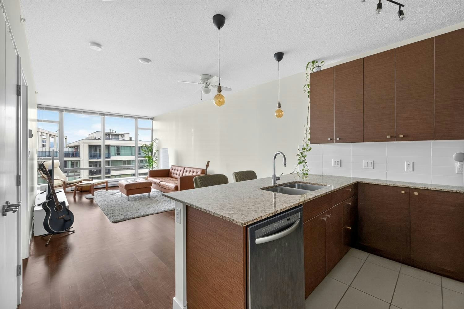 1507-7360 Elmbridge Way - 2