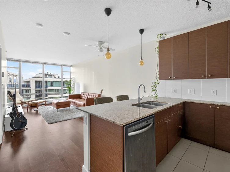 1507-7360 Elmbridge Way, Richmond, BC, V6X 0A5 - 3