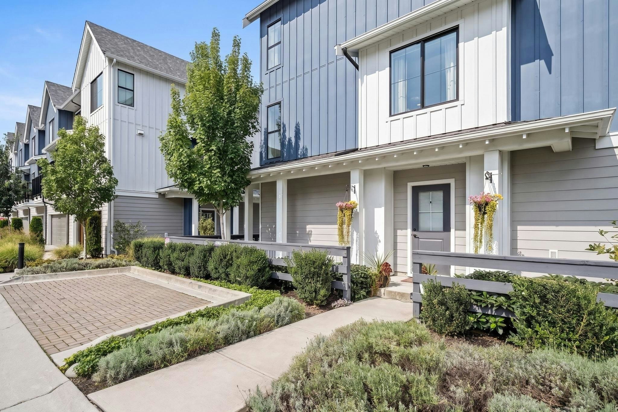 64-488 Furness Street, New Westminster, BC, V3M 0M1