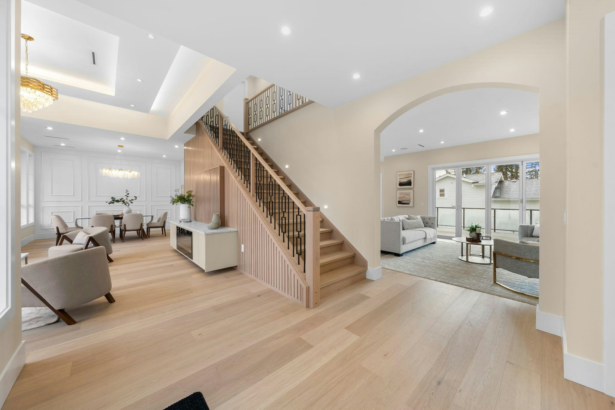 361 E 22nd Street, North Vancouver, BC, V7L 3C8 - 3