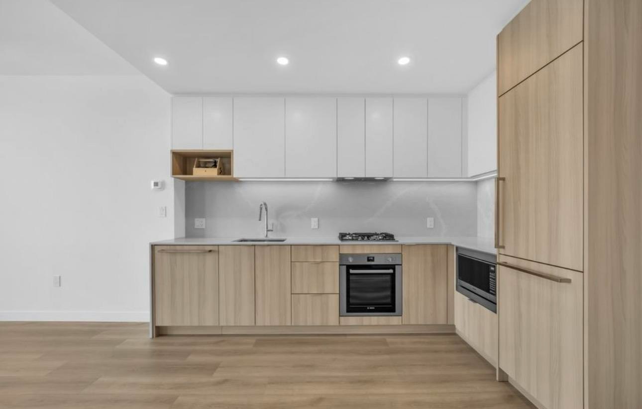 6087 Wilson Avenue, Burnaby, BC, V5H 0M1 - 2