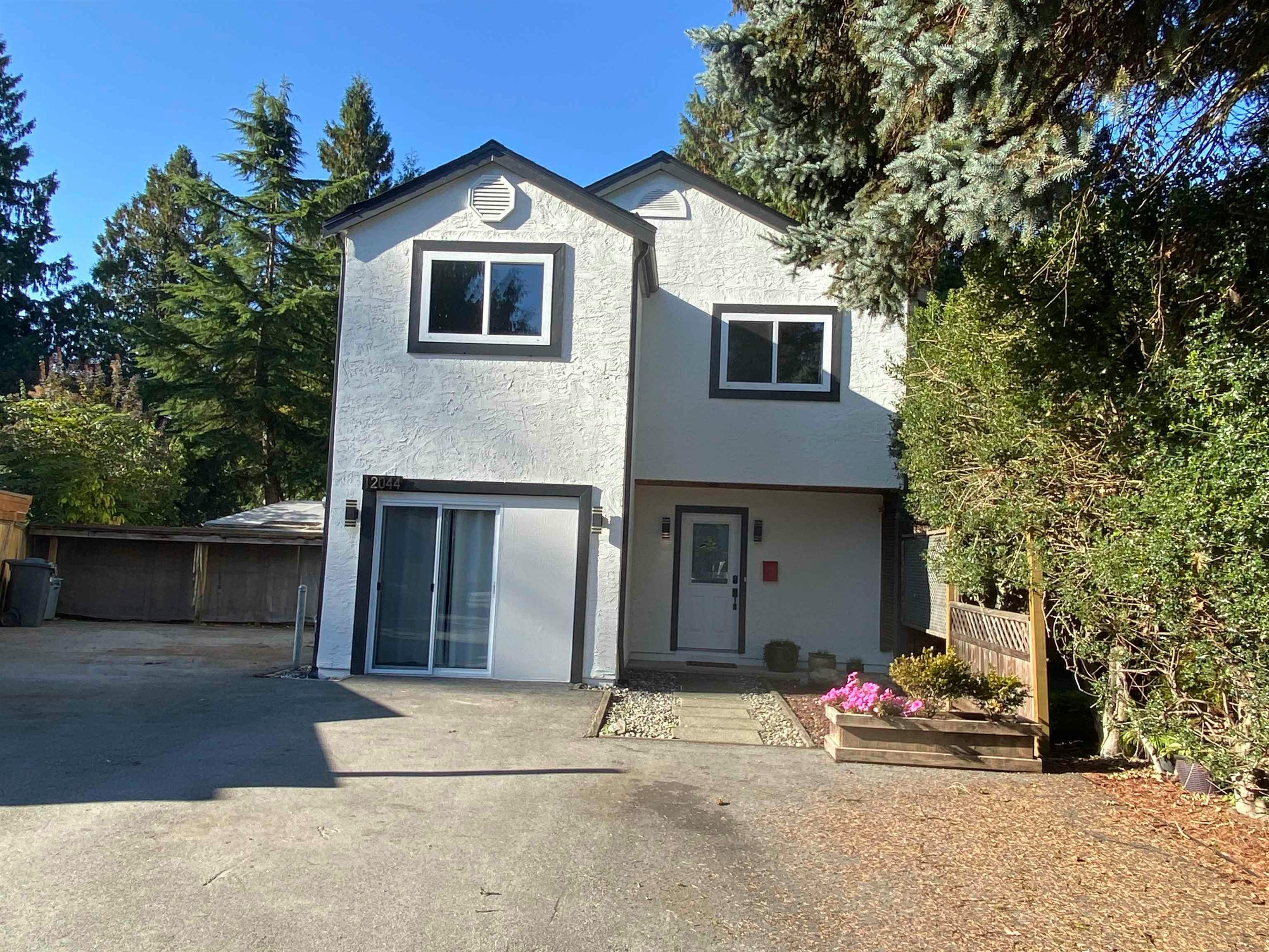 12044 Mcintyre Court, Maple Ridge, BC, V2X 8M8