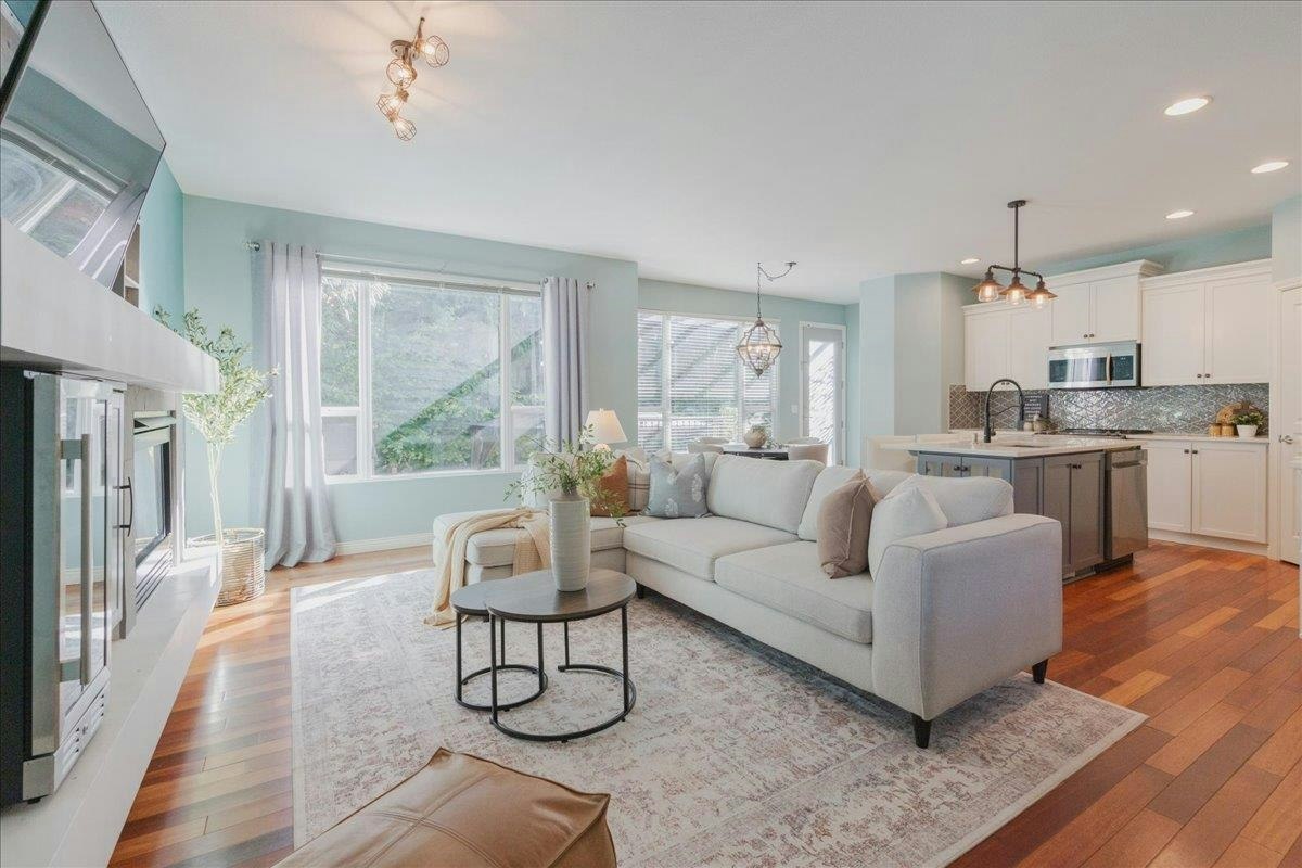 24330 100b Avenue, Maple Ridge, BC, V2W 1X3