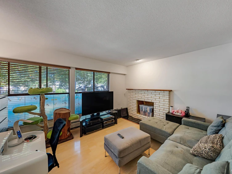3056 E 28th Avenue, Vancouver, BC, V5R 1S5 - 26