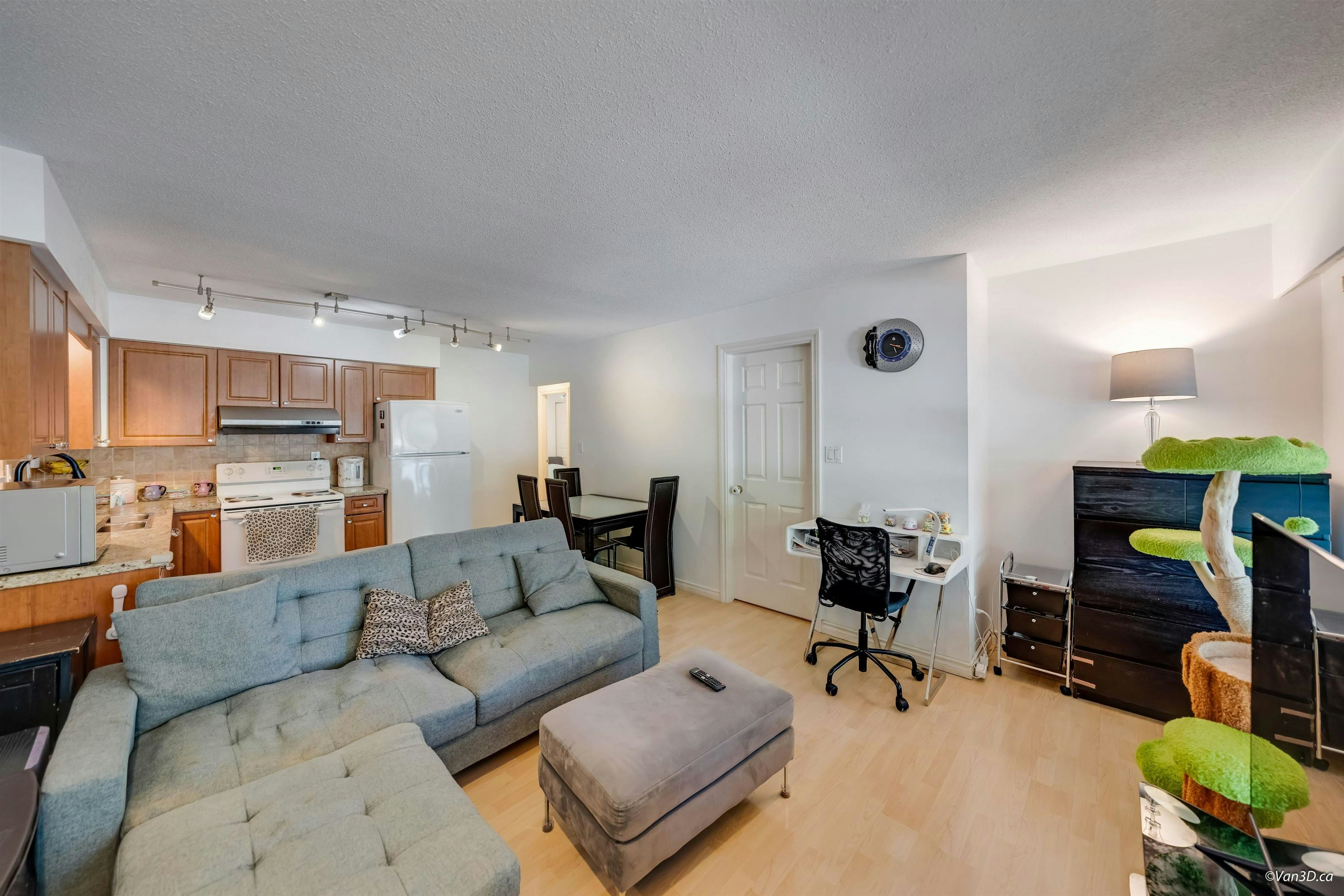 3056 E 28th Avenue, Vancouver, BC, V5R 1S5 - 25