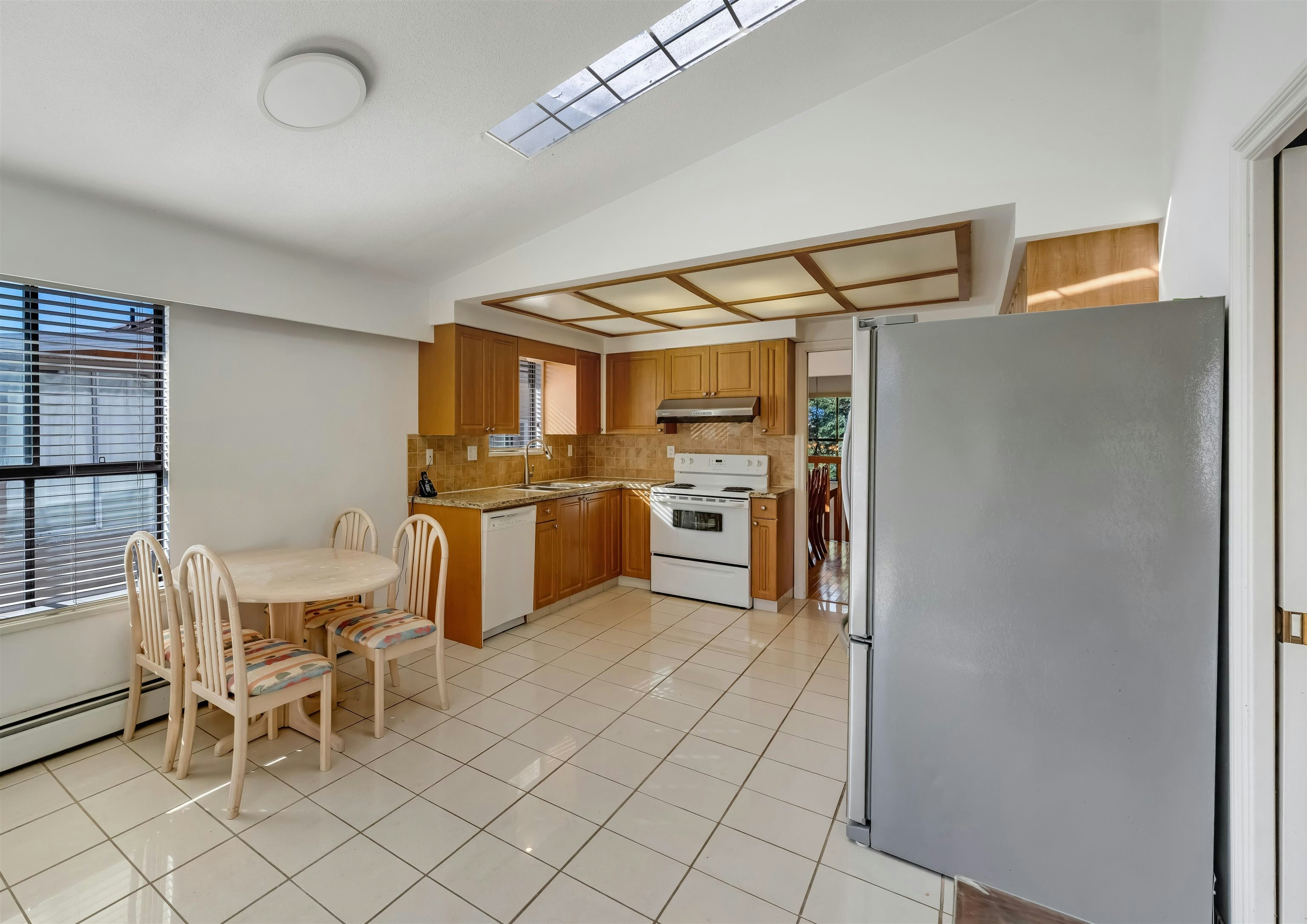 3056 E 28th Avenue - 4