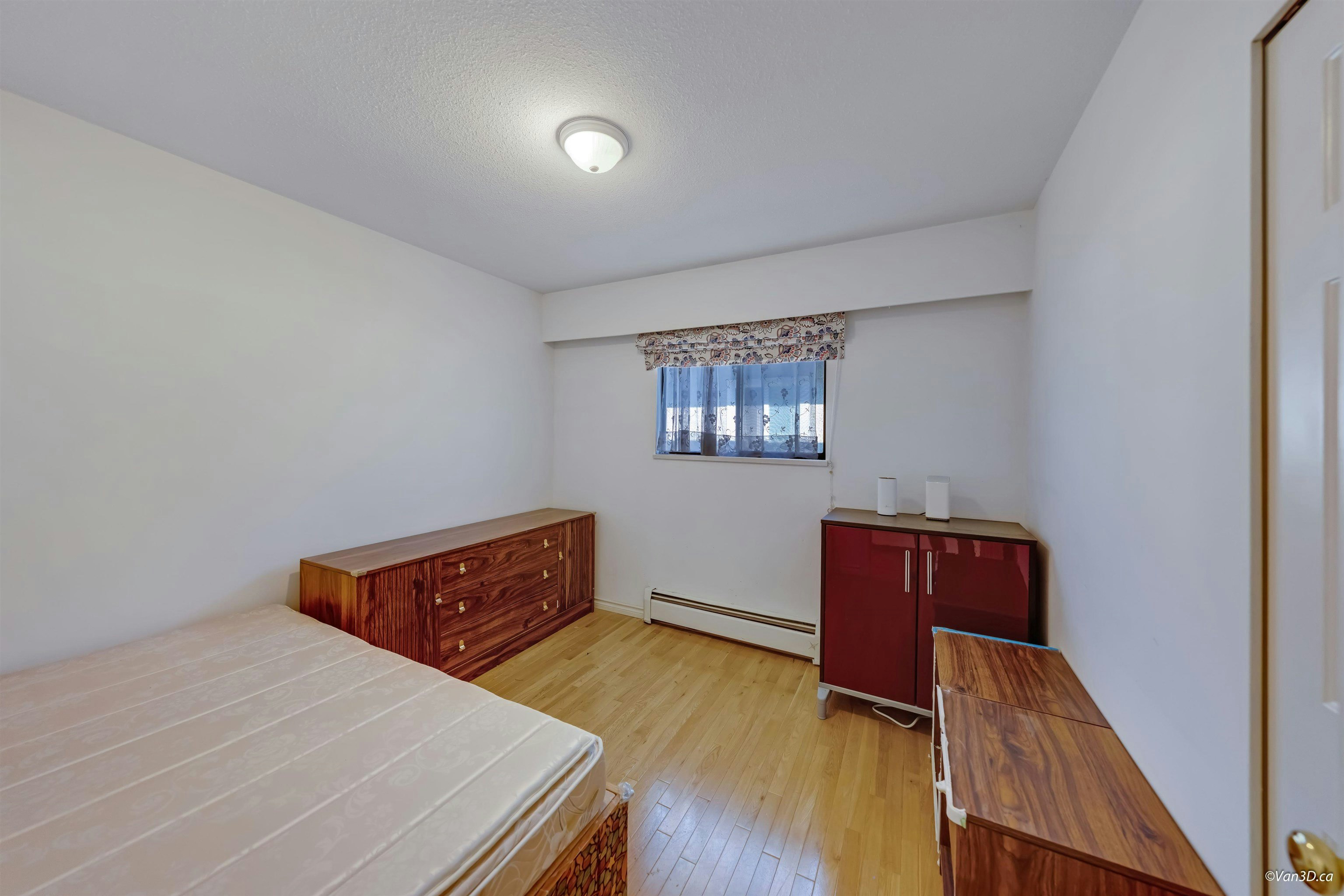 3056 E 28th Avenue, Vancouver, BC, V5R 1S5 - 18