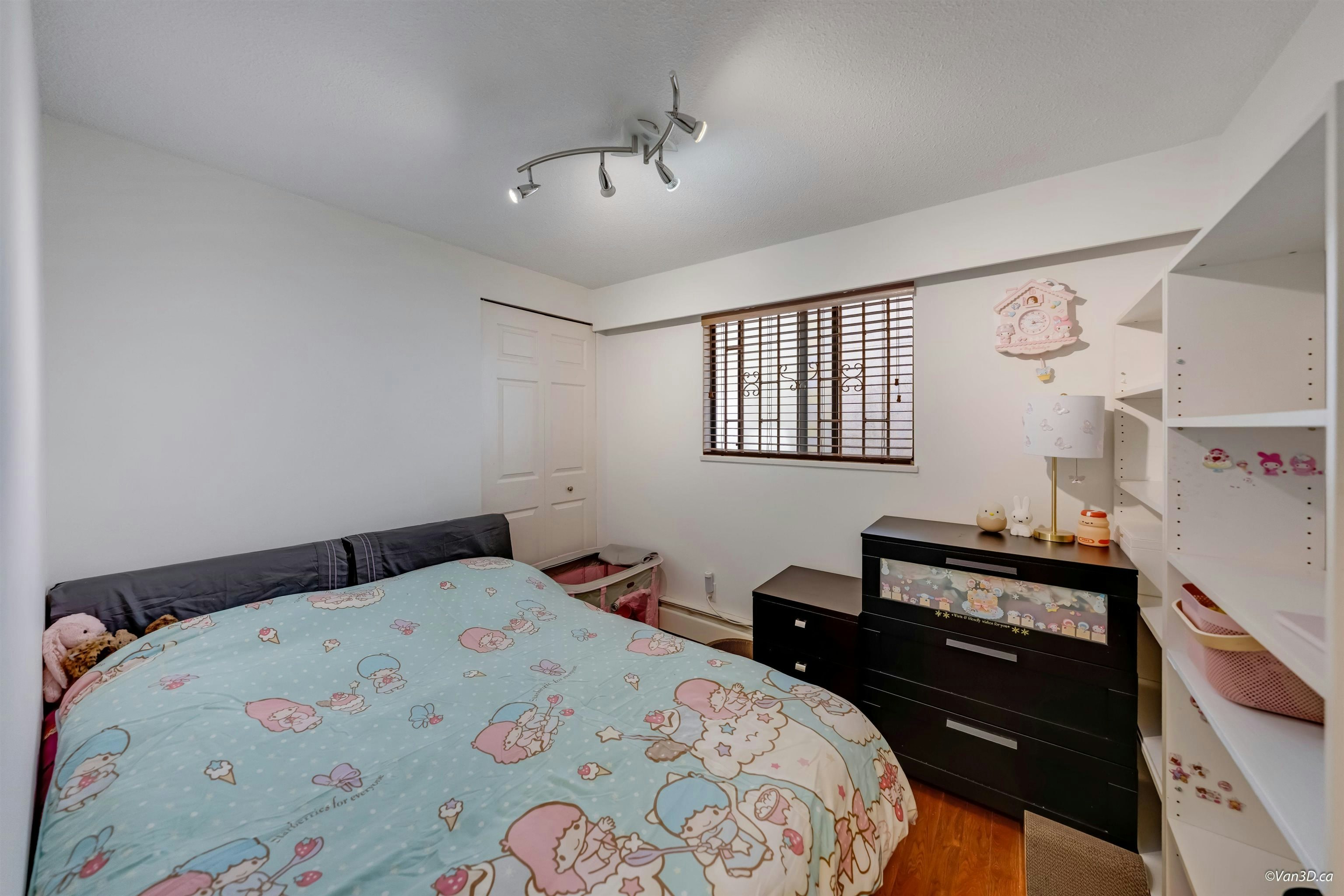 3056 E 28th Avenue, Vancouver, BC, V5R 1S5 - 21