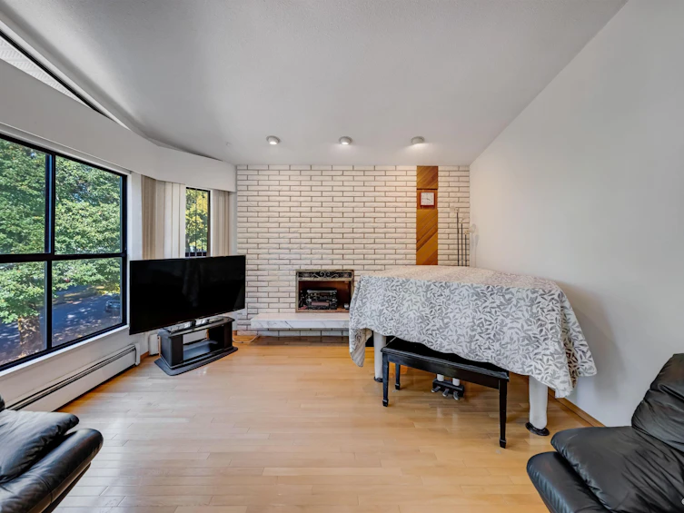 3056 E 28th Avenue, Vancouver, BC, V5R 1S5 - 6