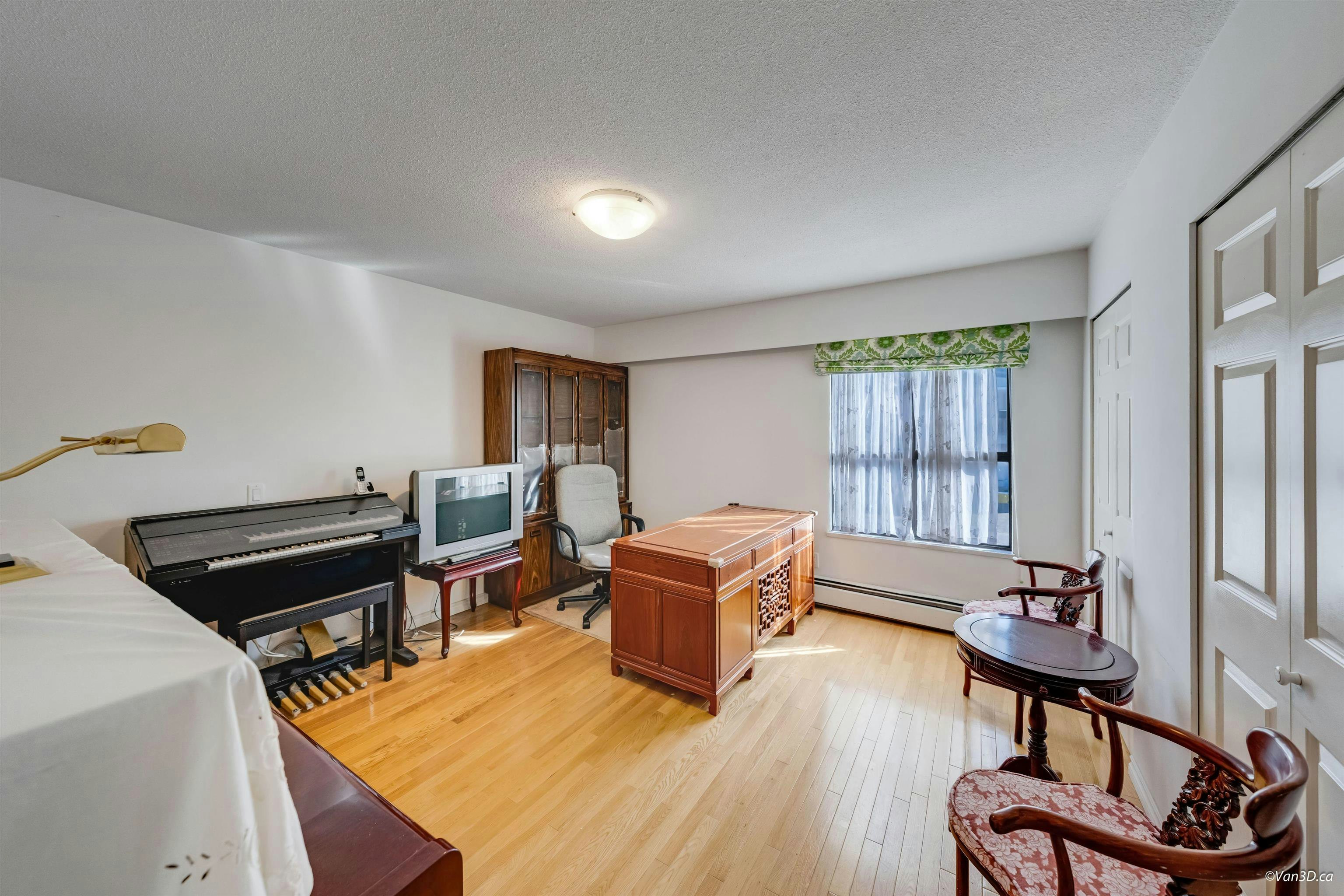 3056 E 28th Avenue, Vancouver, BC, V5R 1S5 - 14