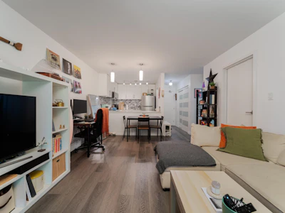 201-1425 Cypress Street - 4