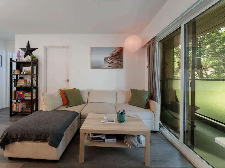 201-1425 Cypress Street, Vancouver, BC, V6J 3L1 - 3