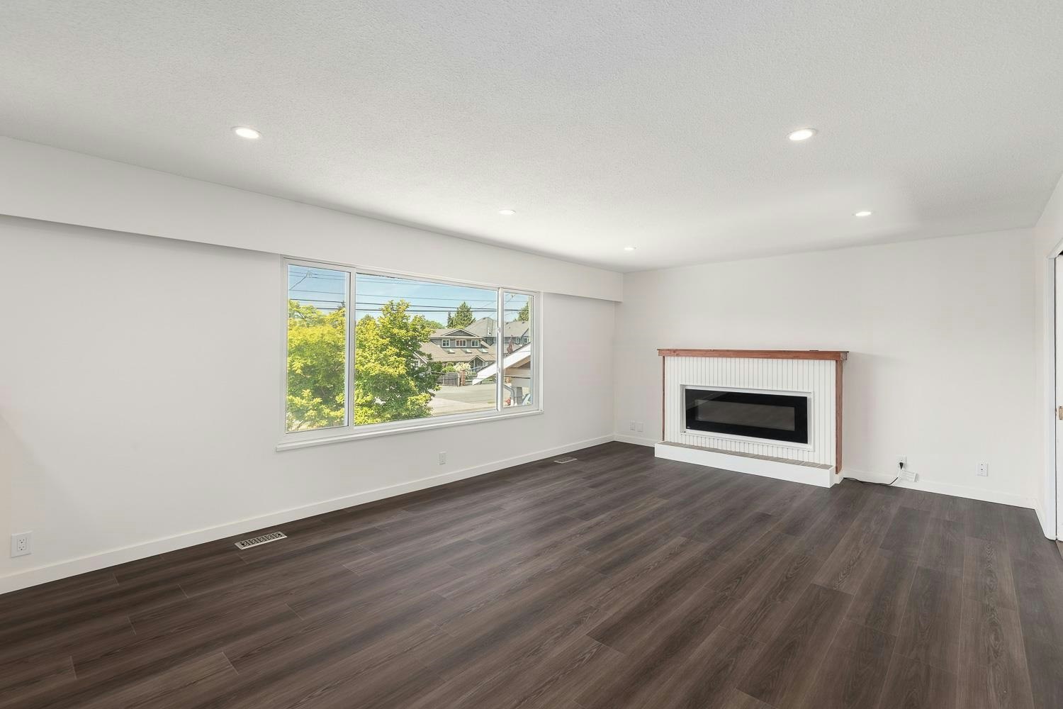 4600 53 Street - 2
