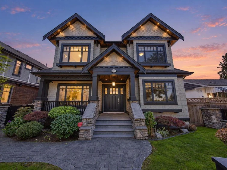 2398 Oliver Crescent, Vancouver, BC, V6L 1S7