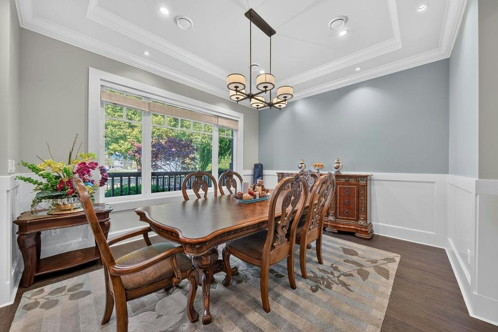 2398 Oliver Crescent - 4