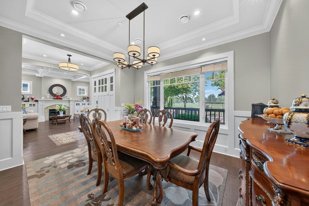 2398 Oliver Crescent - 3