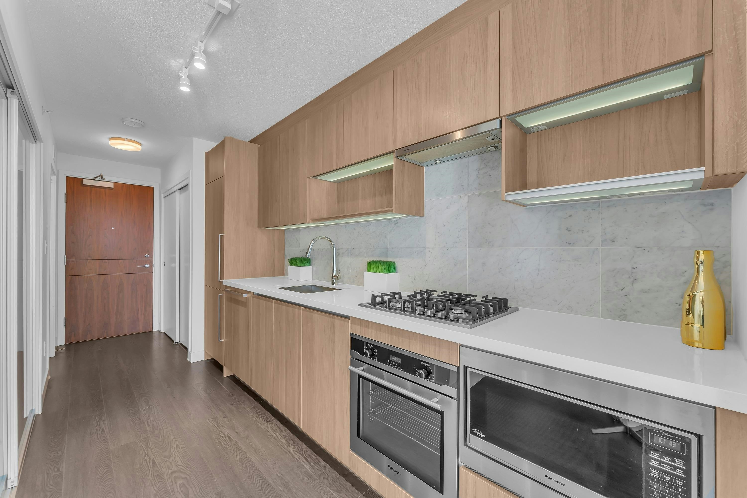 703-13696 100 Avenue - 3