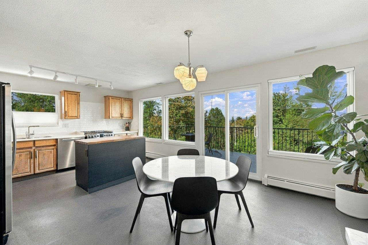 330 N Gamma Avenue, Burnaby, BC, V5C 1X9 - 5