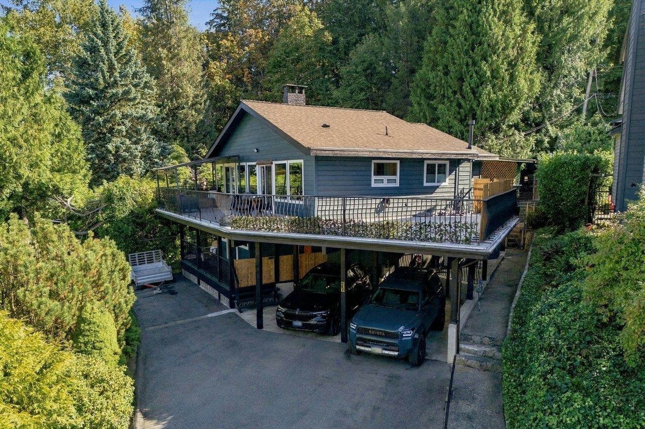 330 N Gamma Avenue, Burnaby, BC, V5C 1X9 - 30