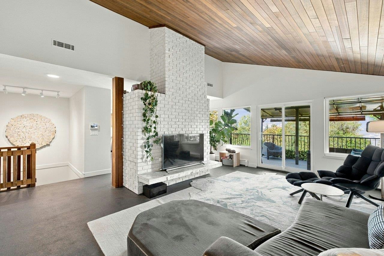 330 N Gamma Avenue, Burnaby, BC, V5C 1X9 - 3