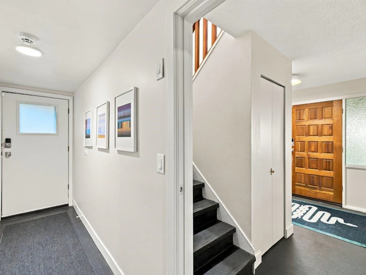 330 N Gamma Avenue, Burnaby, BC, V5C 1X9 - 28