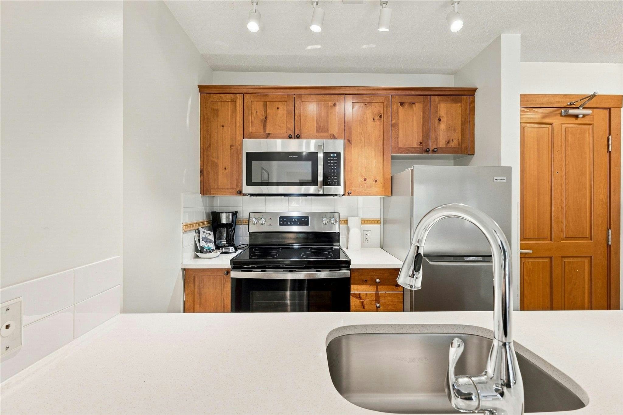 311-4660 Blackcomb Way, Whistler, BC, V8E 0X7 - 12