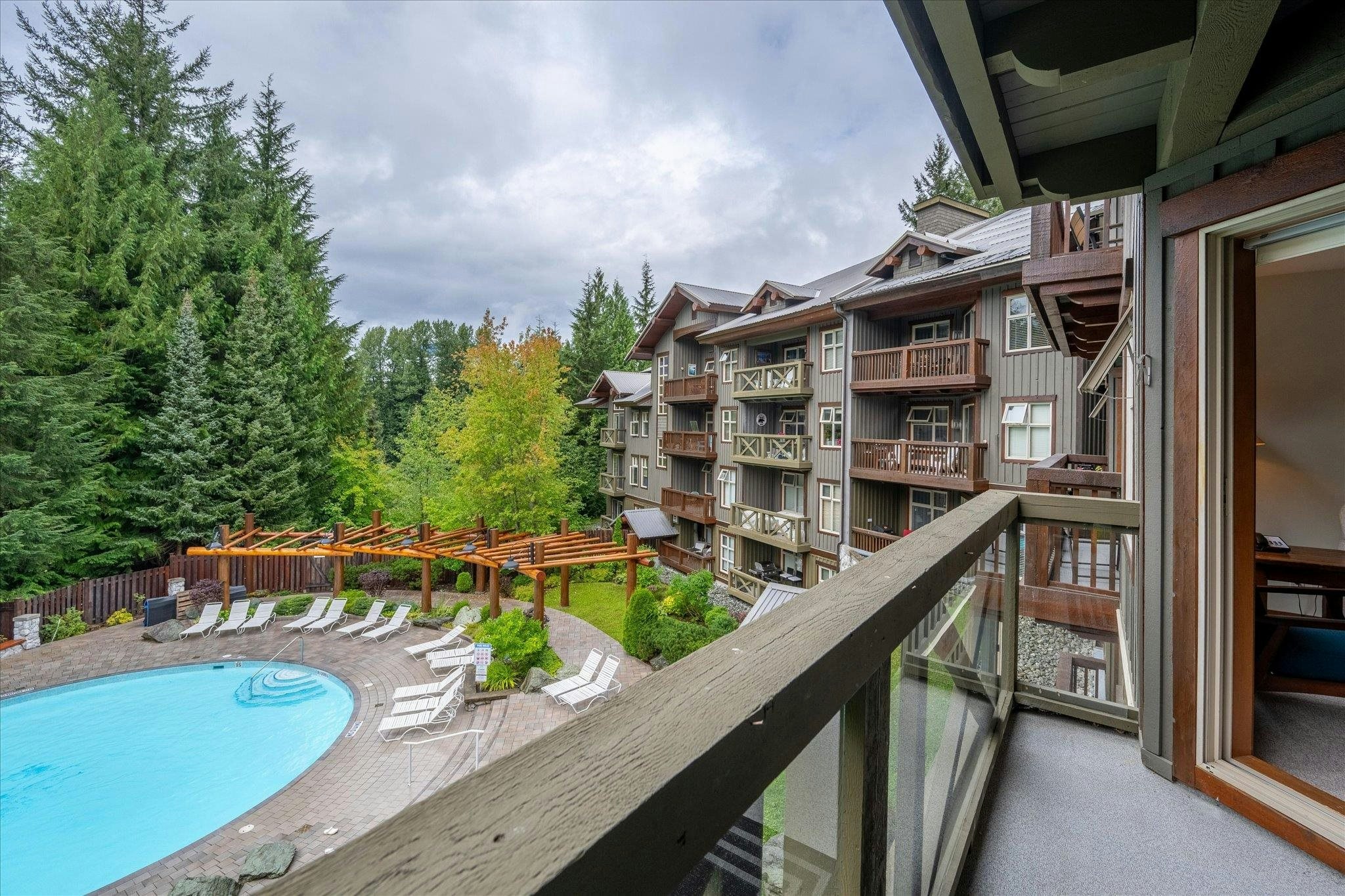 311-4660 Blackcomb Way - 5