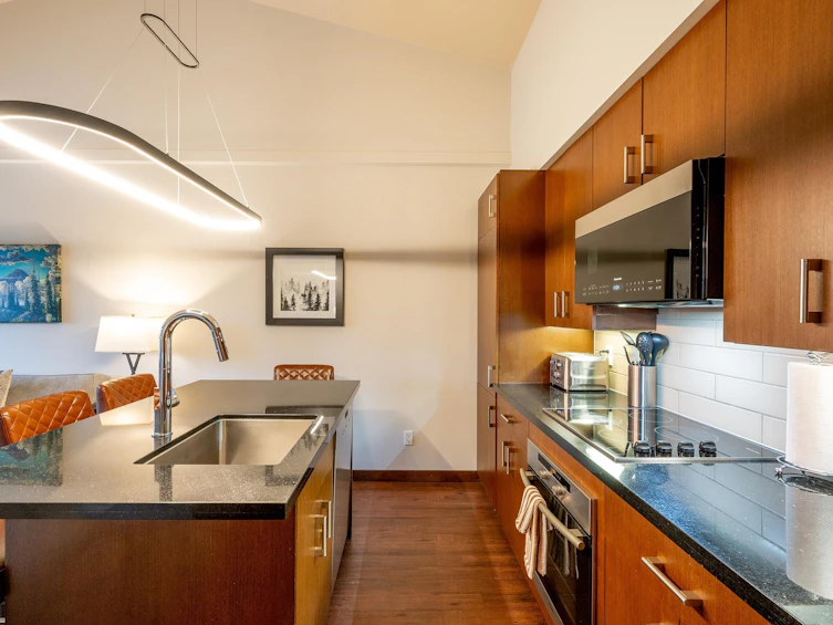 414A-2020 London Lane, Whistler, BC, V8E 0B6 - 5
