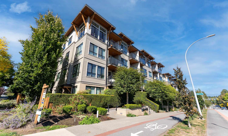 401-10455 154 Street