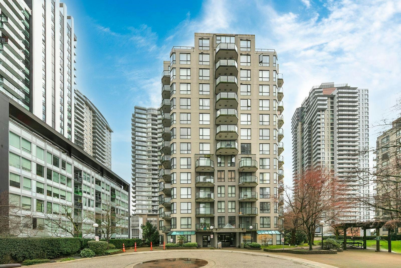 101-828 Agnes Street, New Westminster, BC, V3M 6R4