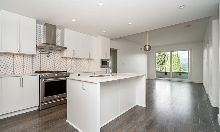 502-4477 Hastings Street