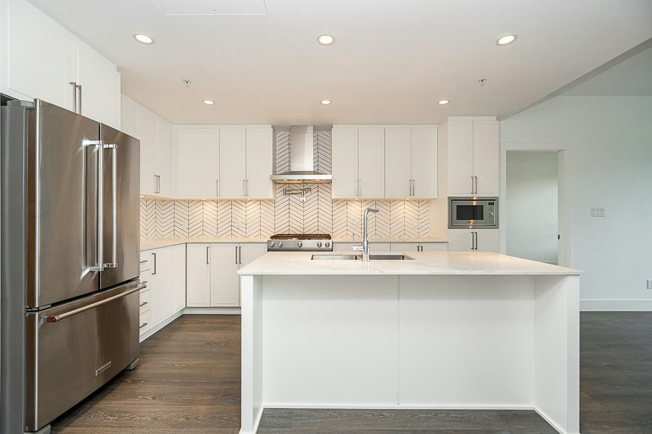 502-4477 Hastings Street, Burnaby, BC, V5C 2K1 - 8